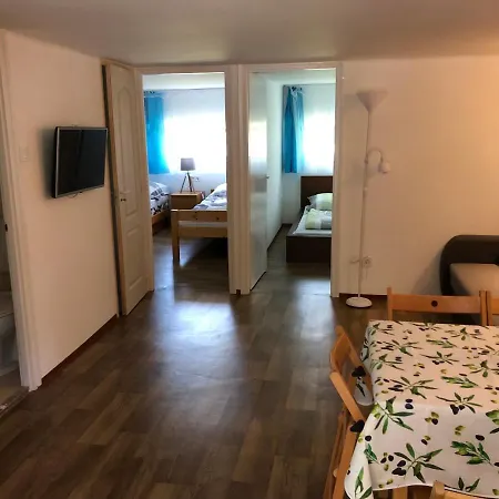 Schmidt 2. Appartement *